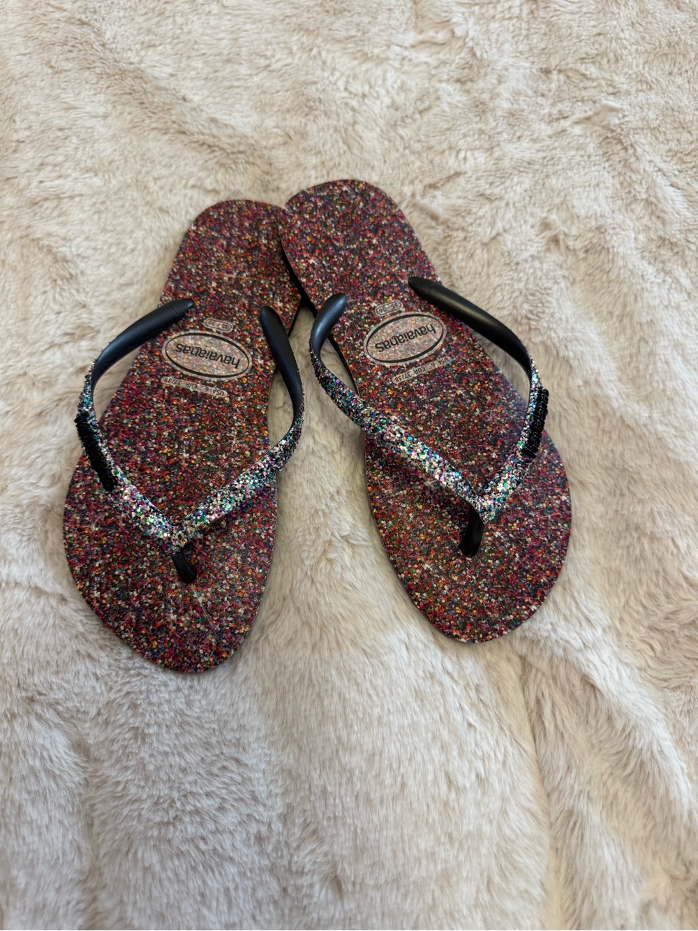 Havaianas Women’s Multi Glitter Flip Flops - Black Straps